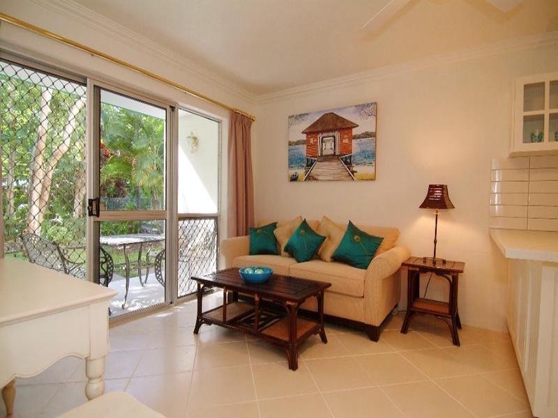 2/67 Moore Street, Trinity Beach QLD 4879