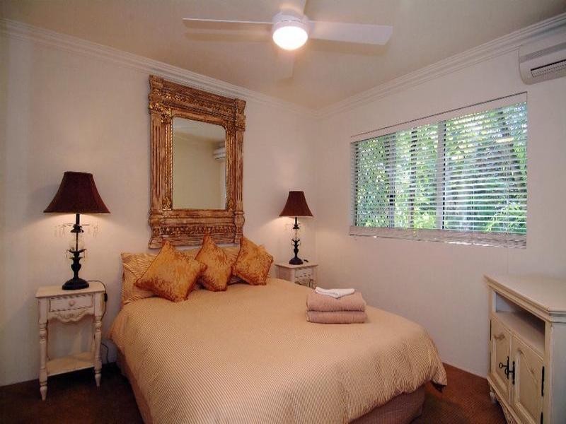 2/67 Moore Street, Trinity Beach QLD 4879