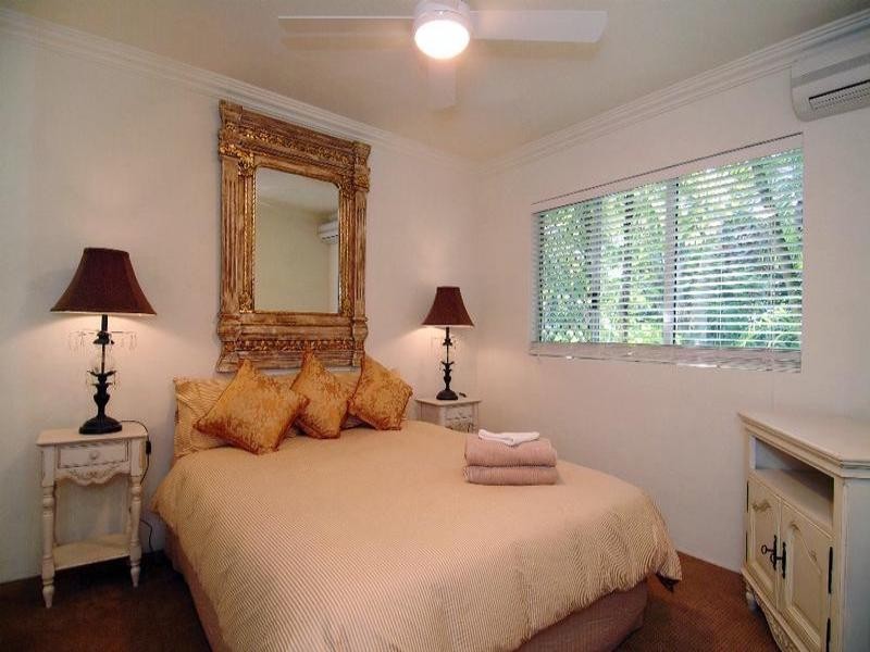 2/67 Moore Street, Trinity Beach QLD 4879