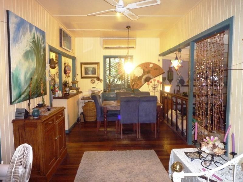 Holloways Beach QLD 4878