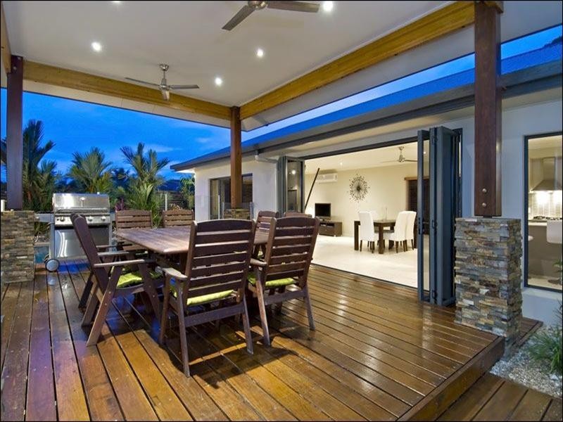 46 Savannah Street, Palm Cove QLD 4879