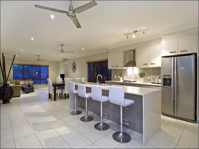 46 Savannah Street, Palm Cove QLD 4879