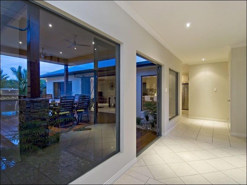 46 Savannah Street, Palm Cove QLD 4879