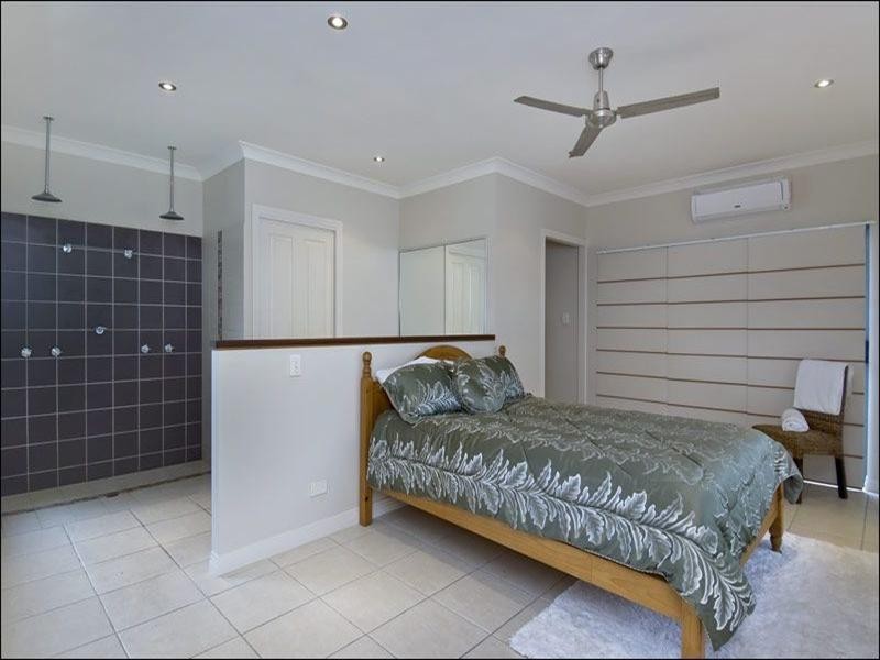 46 Savannah Street, Palm Cove QLD 4879