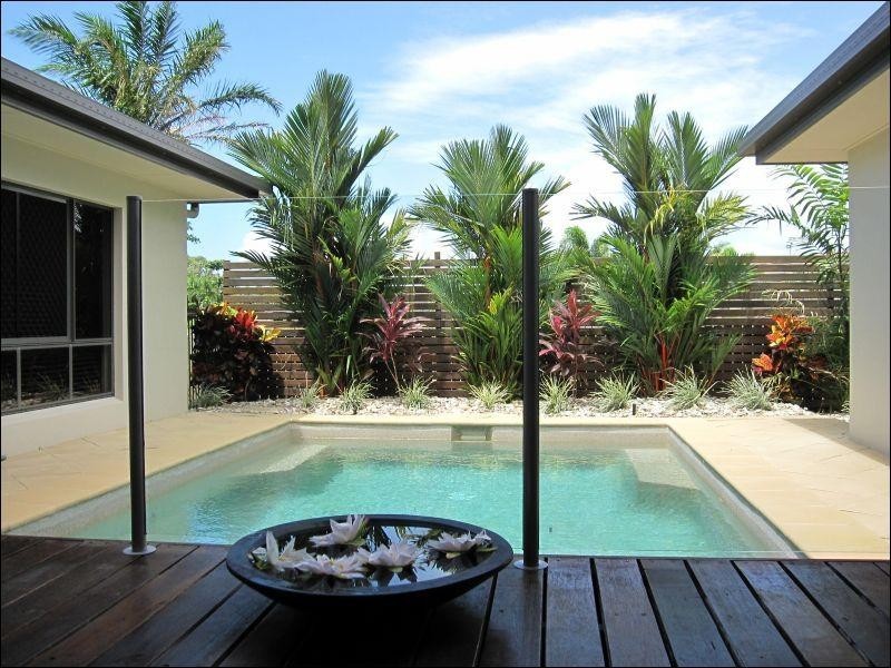 46 Savannah Street, Palm Cove QLD 4879