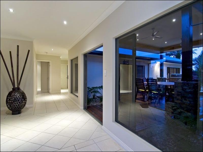 46 Savannah Street, Palm Cove QLD 4879