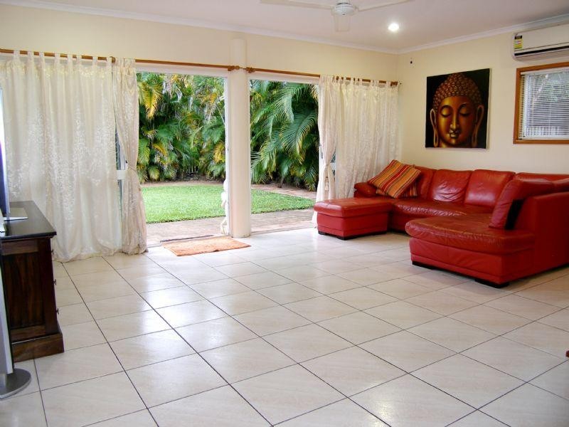 Trinity Beach QLD 4879