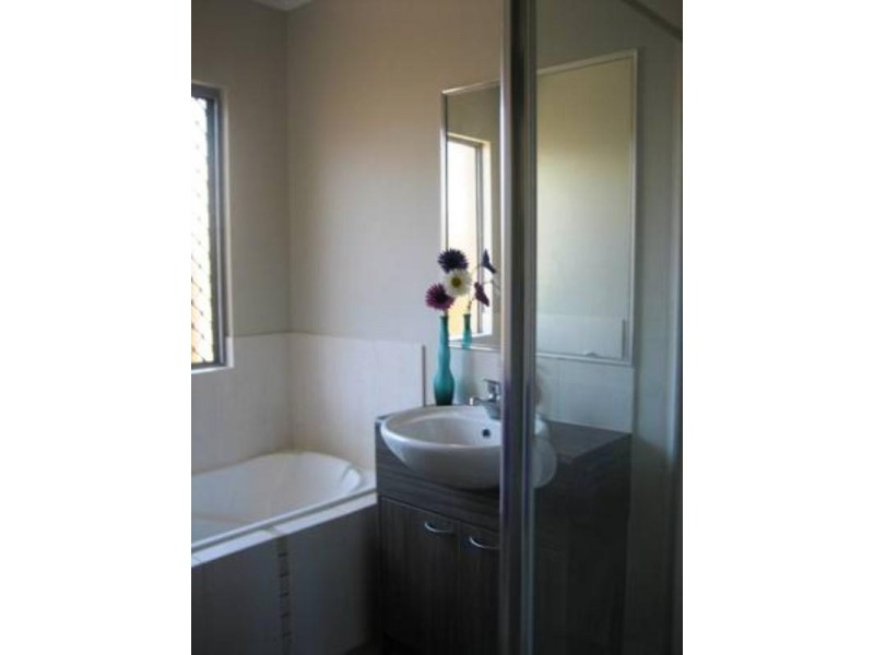 124 Roberts Drive, Trinity Beach QLD 4879