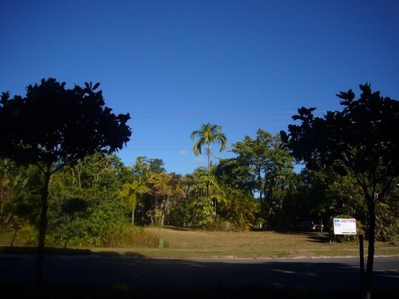 Clifton Beach QLD 4879