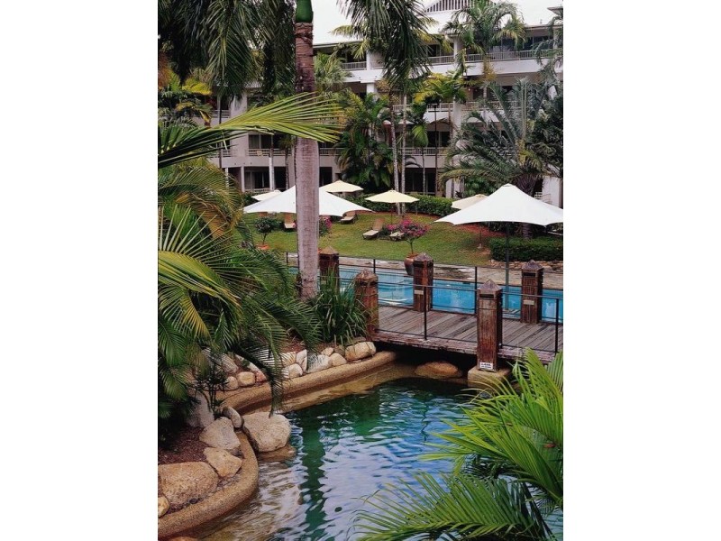 Palm Cove QLD 4879