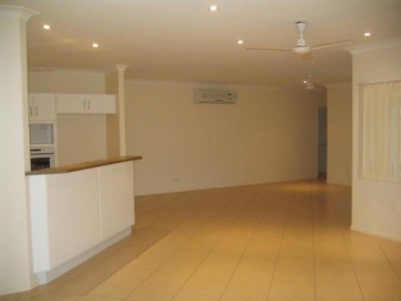 Kewarra Beach QLD 4879