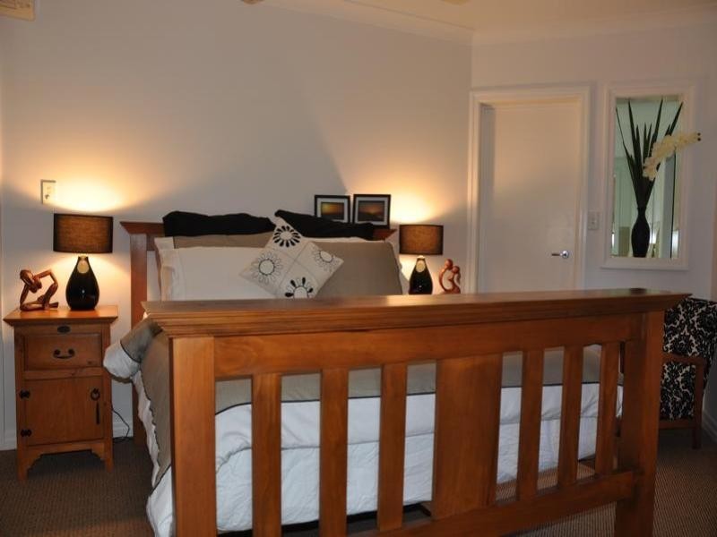 Yorkeys Knob QLD 4878