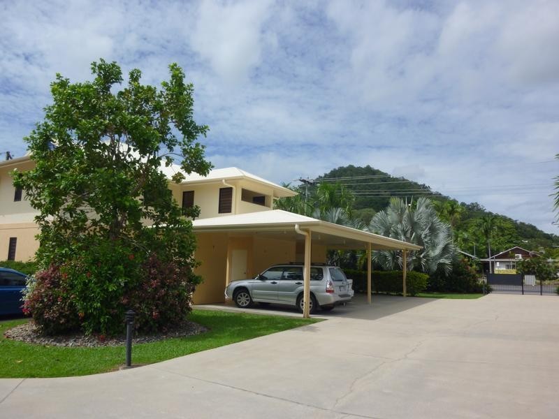 Trinity Beach QLD 4879