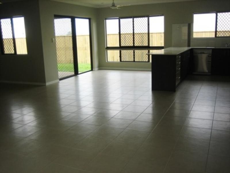 Trinity Beach QLD 4879