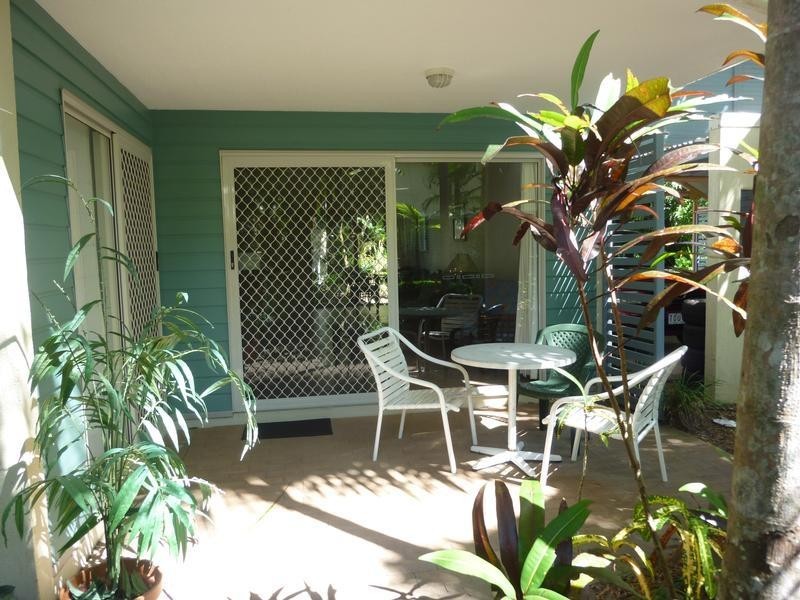 210/2 Keem Street, Trinity Beach QLD 4879