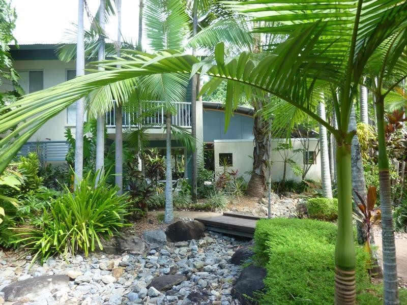 210/2 Keem Street, Trinity Beach QLD 4879
