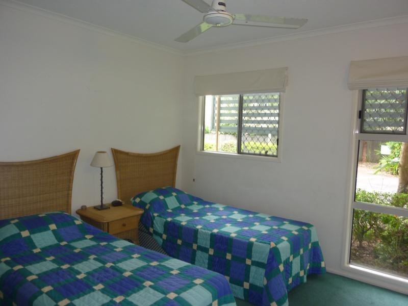 210/2 Keem Street, Trinity Beach QLD 4879