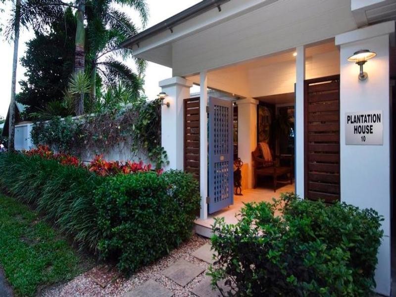 Trinity Beach QLD 4879