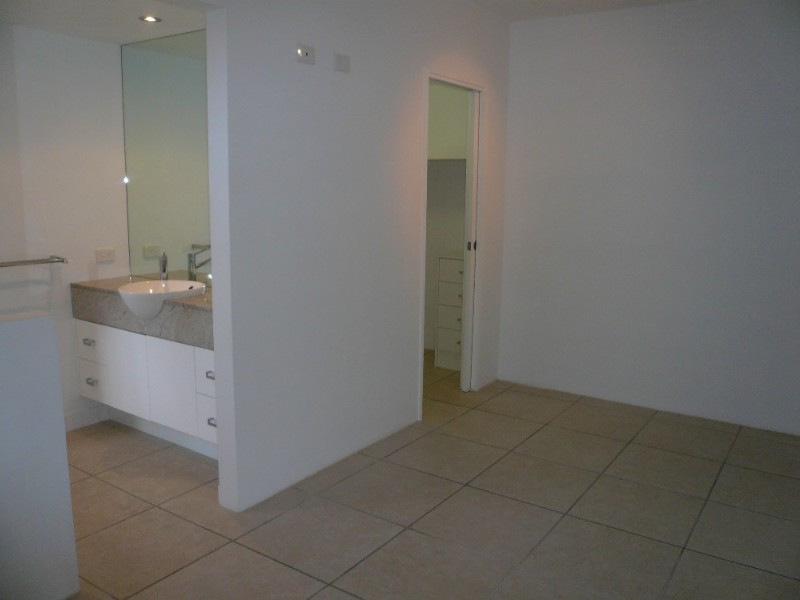 Trinity Beach QLD 4879