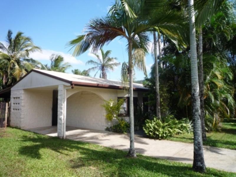 Trinity Beach QLD 4879