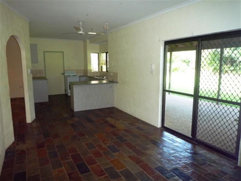 Trinity Beach QLD 4879