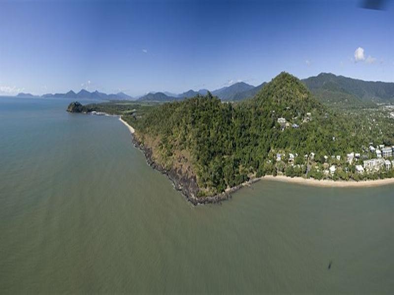 Trinity Beach QLD 4879