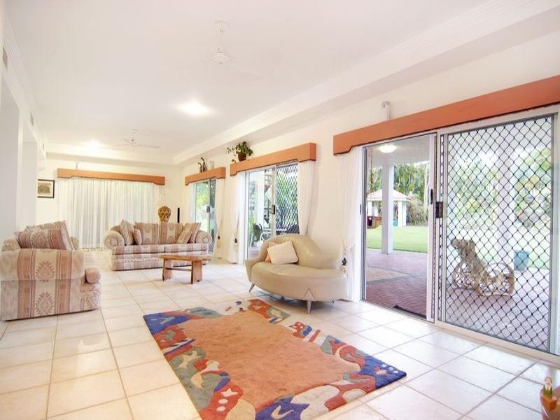 Clifton Beach QLD 4879