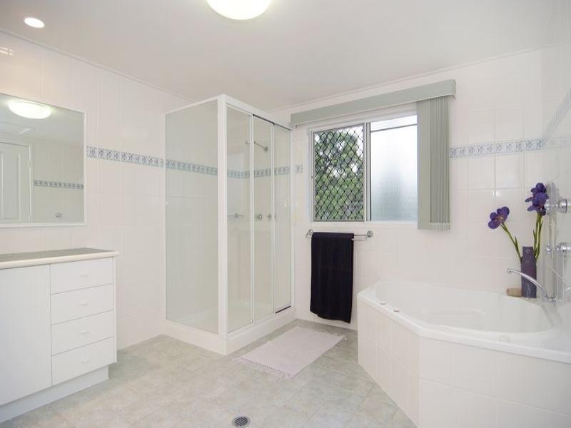 Clifton Beach QLD 4879