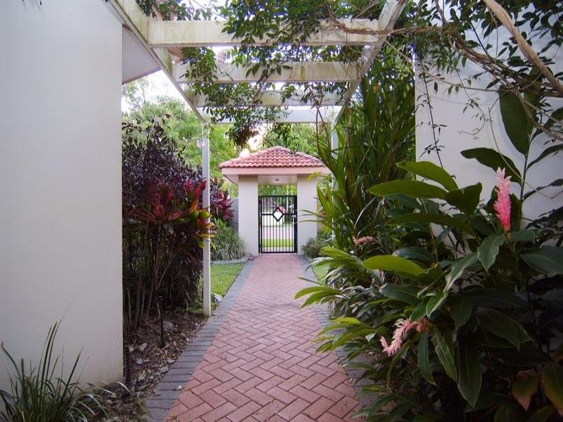 Clifton Beach QLD 4879