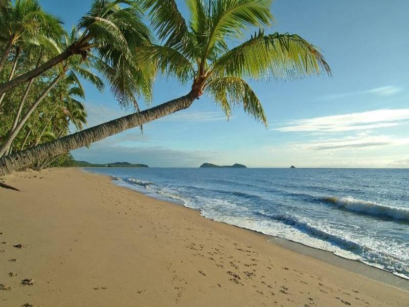 Clifton Beach QLD 4879