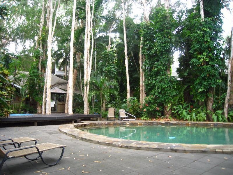 Palm Cove QLD 4879