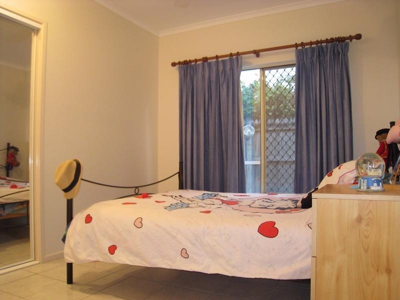 34 Dolphin Close, Kewarra Beach QLD 4879