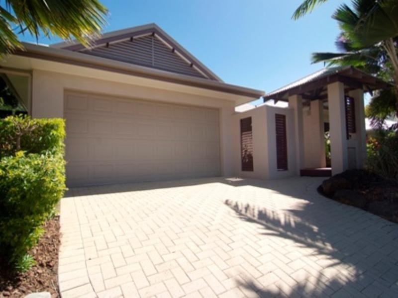 Palm Cove QLD 4879