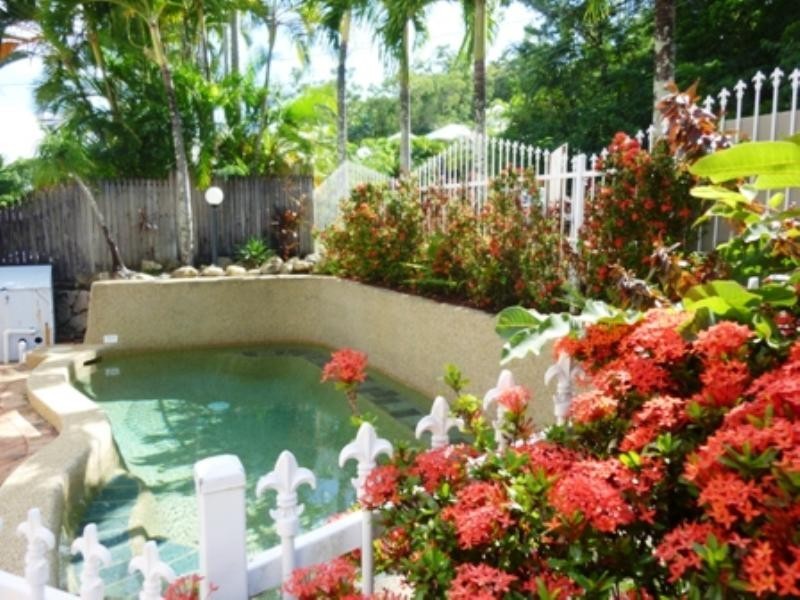 Trinity Beach QLD 4879