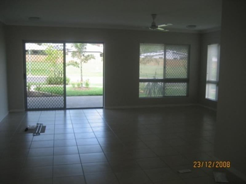 Trinity Beach QLD 4879