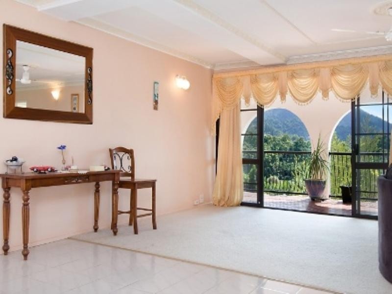 Bayview Heights QLD 4868