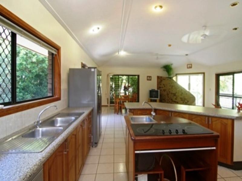 Trinity Beach QLD 4879