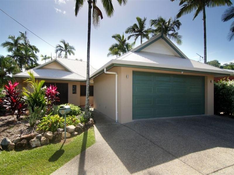 Trinity Beach QLD 4879