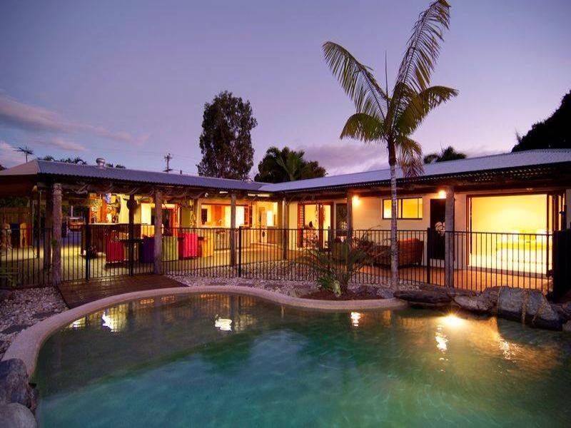 Kewarra Beach QLD 4879