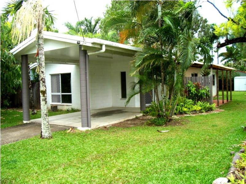 8 Limpet Close, Trinity Beach QLD 4879