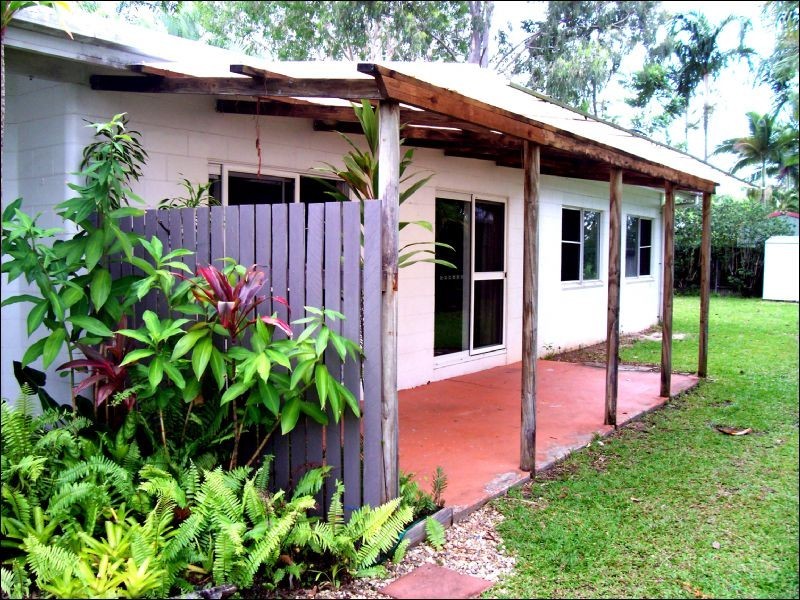 8 Limpet Close, Trinity Beach QLD 4879