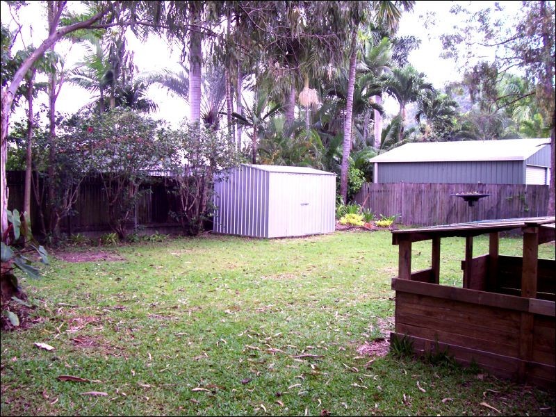 8 Limpet Close, Trinity Beach QLD 4879