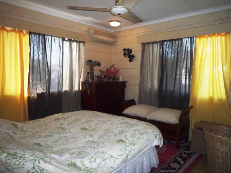 1/19 Bouganvillea Street, Holloways Beach QLD 4878