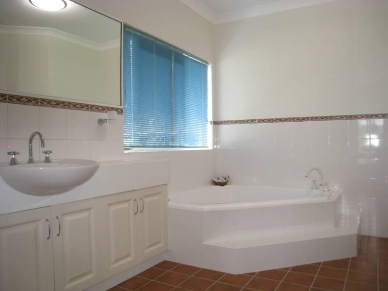 Redlynch QLD 4870