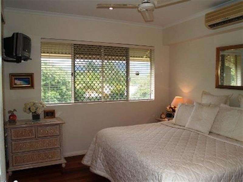 Trinity Beach QLD 4879