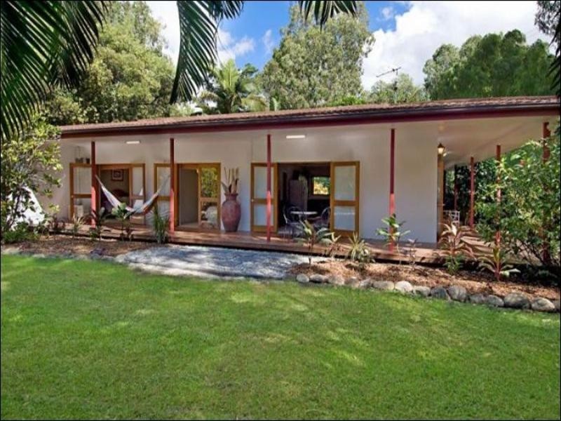 Kewarra Beach QLD 4879