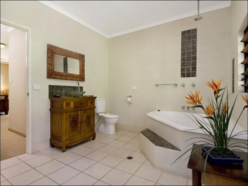 Kewarra Beach QLD 4879