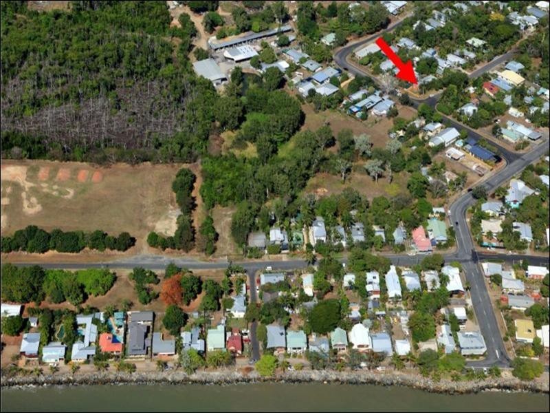 Machans Beach QLD 4878