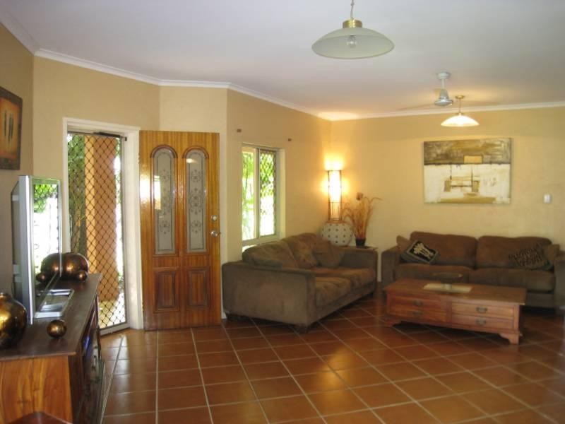 Machans Beach QLD 4878