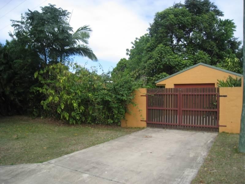 Machans Beach QLD 4878